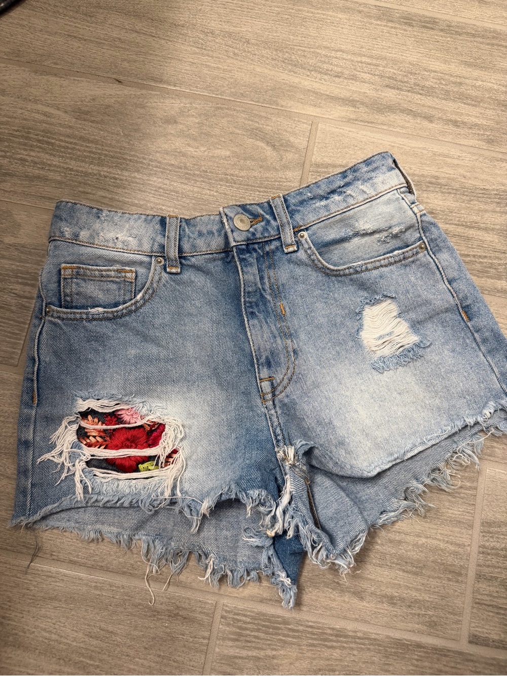 Light Wash Distressed Denim Shorts with Floral Patch
